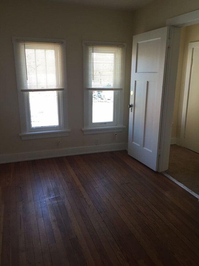 Interior Photo - 3400 Ormond Ave