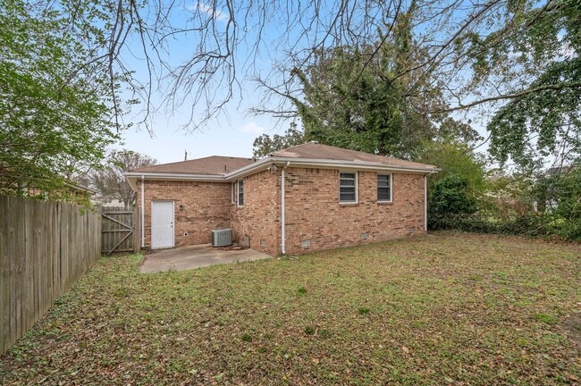 Building Photo - 721 Mayfield Ave