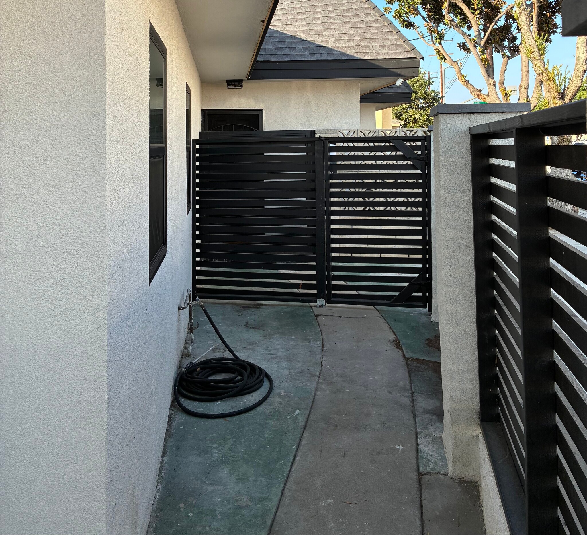 Building Photo - 2739 E Adams St