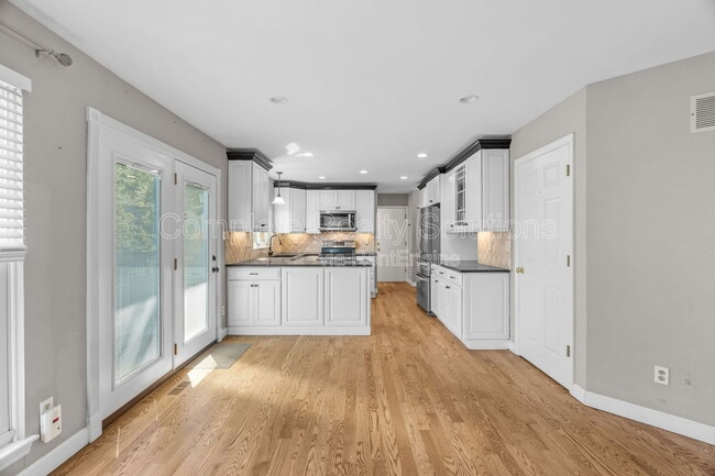 Building Photo - 16610 Green Needle Ct