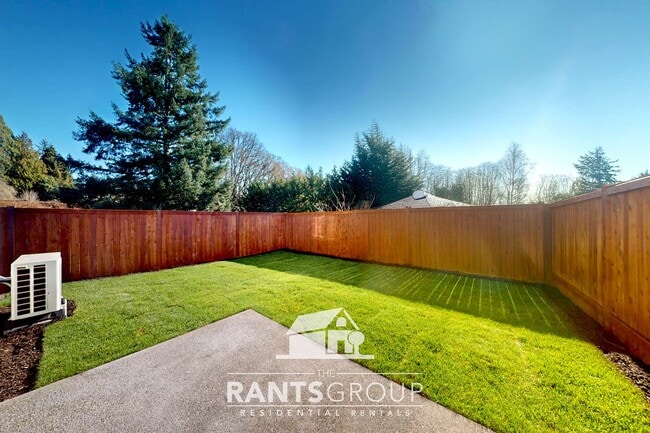 Building Photo - Leah's Landing