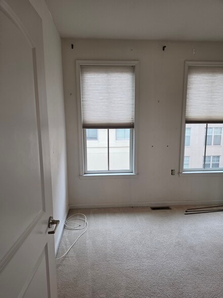 Building Photo - 133 N Bread St