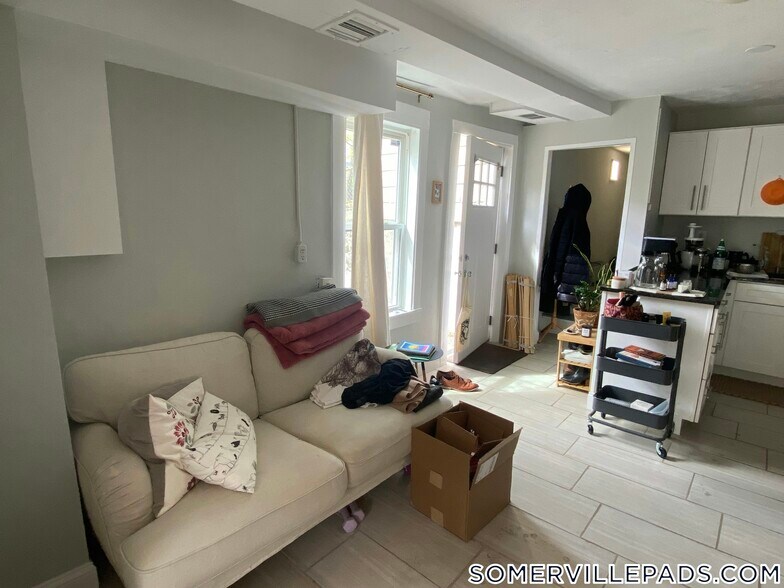 Building Photo - 60 Atherton St