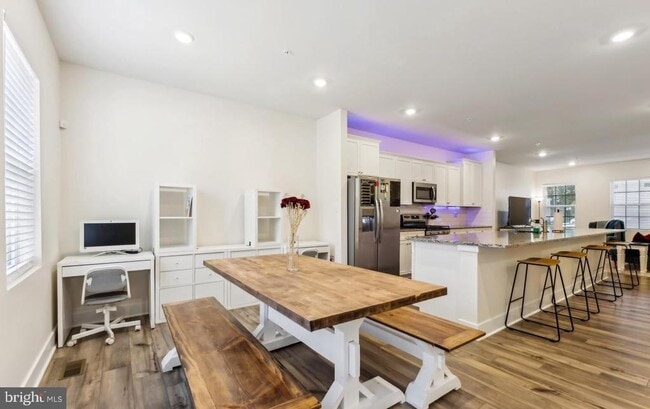 Building Photo - 45455 Concord Wy