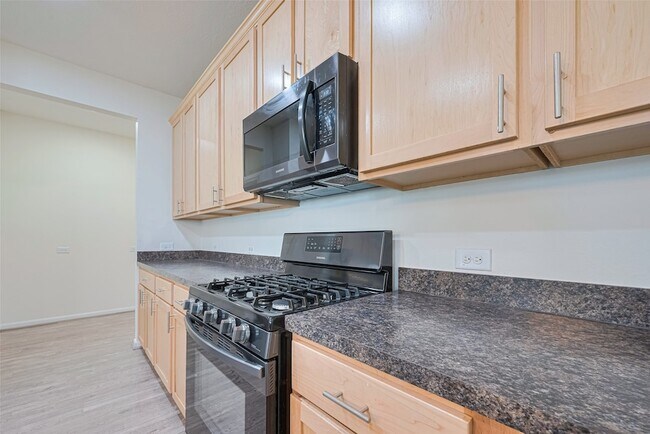 Building Photo - 3215 Laurel Bend Ln