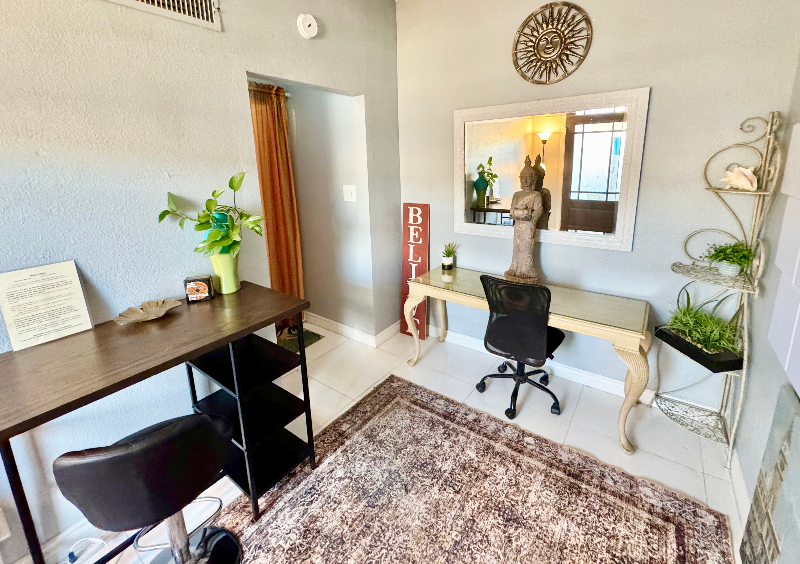 Building Photo - 5333 Longridge Ave