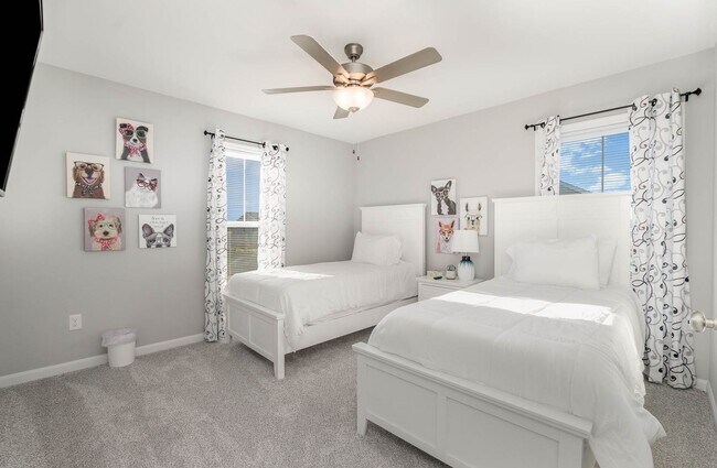 Building Photo - Fully Furnished Executive Corporate Rental