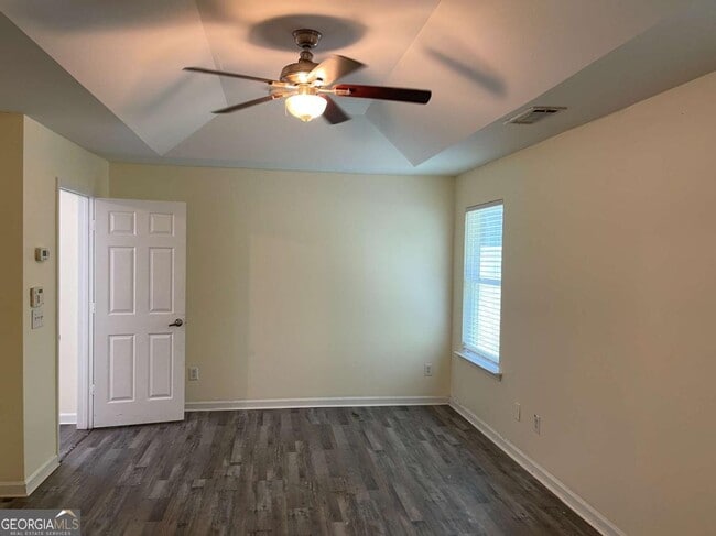 Building Photo - 5553 Sable Way