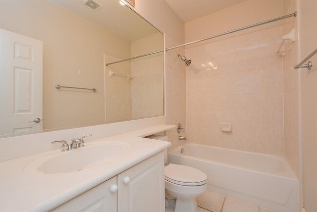 Building Photo - 2422 Dorrington St