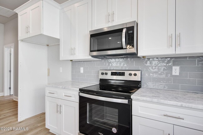 Building Photo - 104 Canvasback Dr