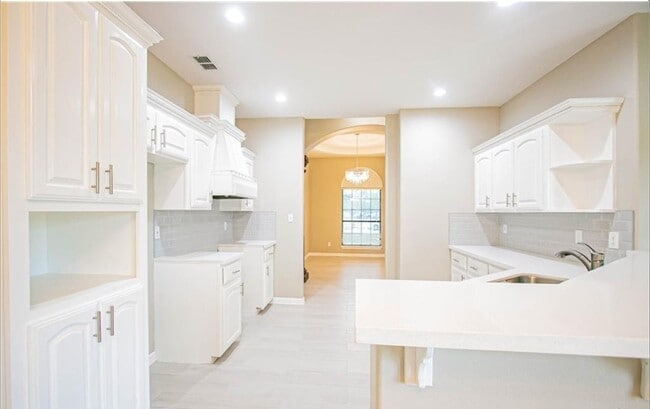 Building Photo - 6709 Haddonfield St