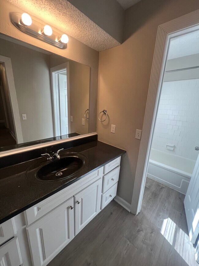 Building Photo - 5121 Keith Dr