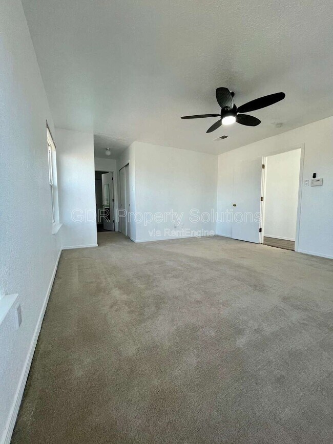 Building Photo - 8123 Waterbury Pl NW