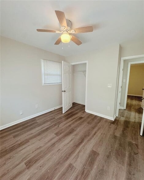 Building Photo - 2933 Port Royal Ln