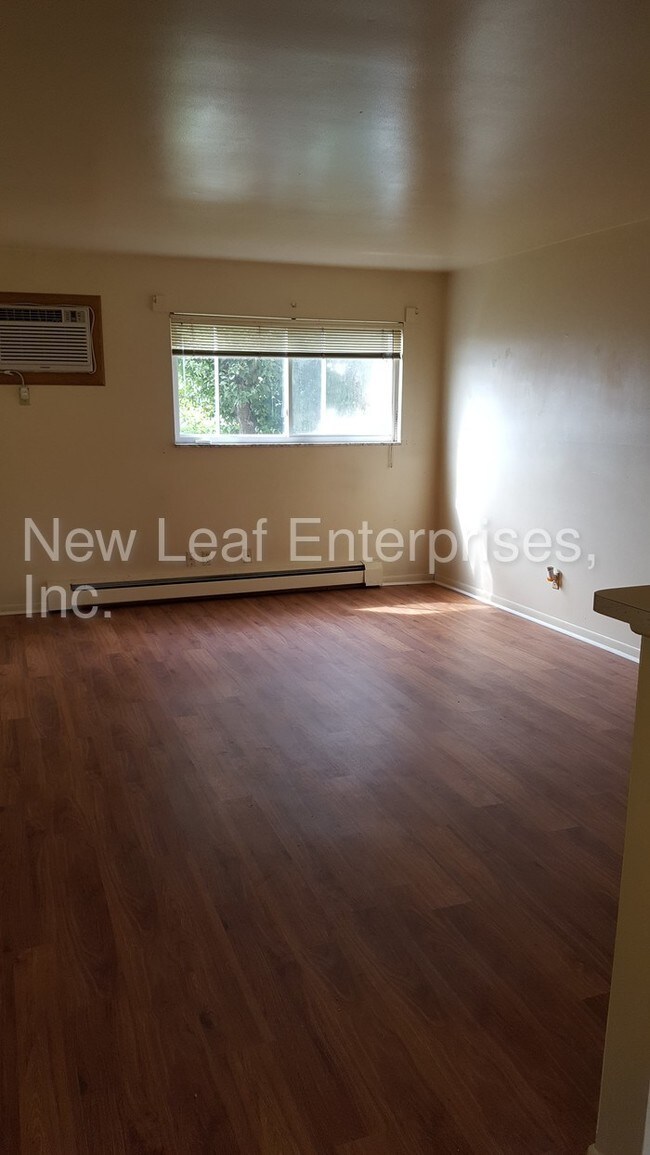 New Flooring Ground Floor Apartment 1604 N Main St Rushville IN