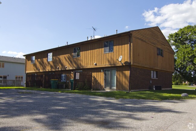 Building Photo - 4133 73rd Ave