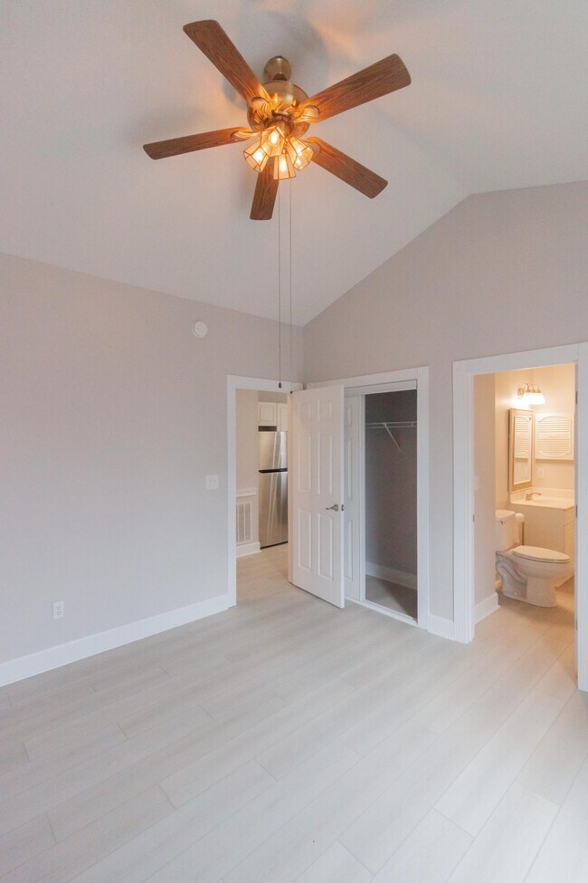 Building Photo - 4729 Wild Iris Dr