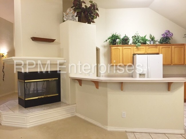 Building Photo - MOVE IN SPECIAL of $300 Off First Months Rent