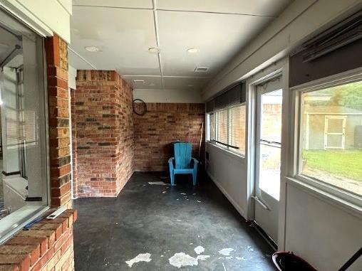 Building Photo - 413 N Trail St