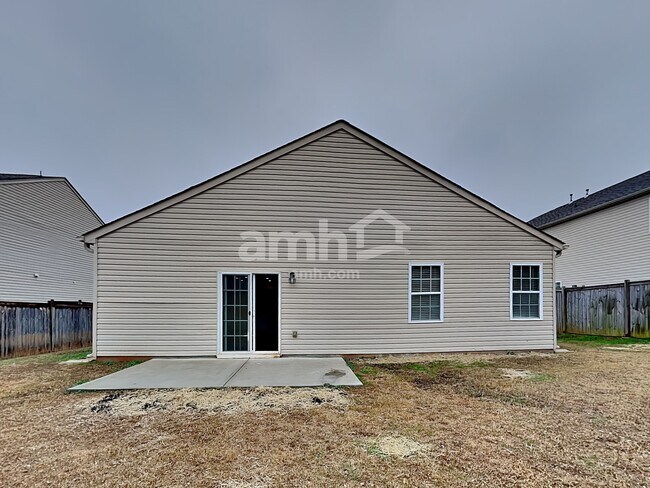 Building Photo - 553 Friar Park Ln