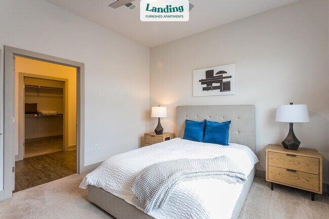 Building Photo - 905 Kenilworth Ave