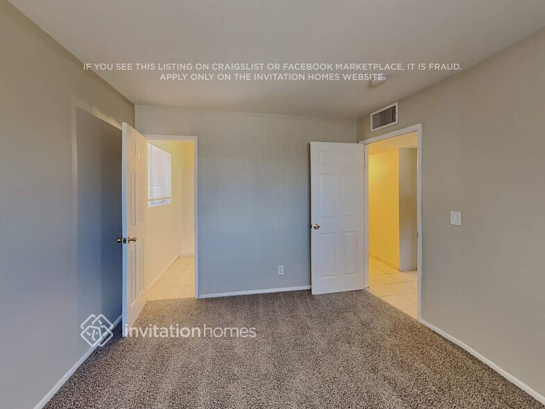 Building Photo - 12449 N 29th Dr
