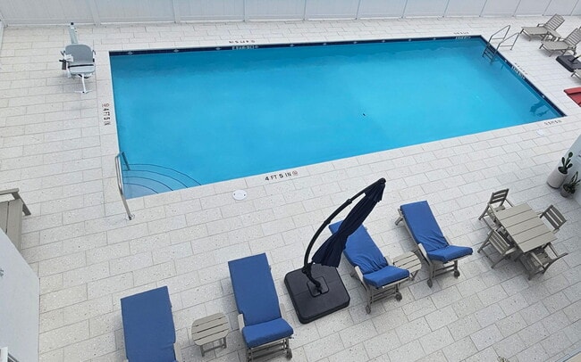 Building Photo - 605 Sombrero Beach Rd