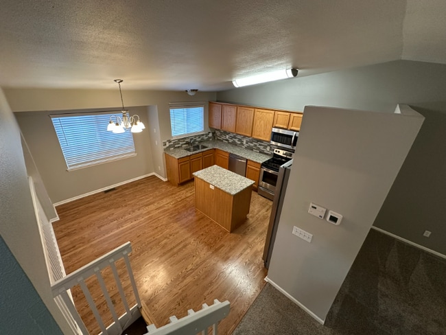 Building Photo - 9491 Cove Creek Dr