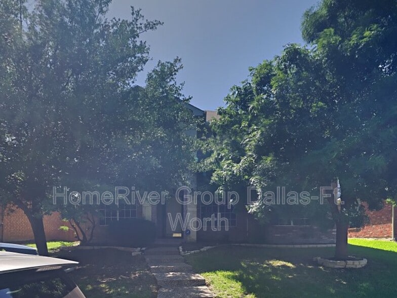 Primary Photo - 13358 Roadster Dr
