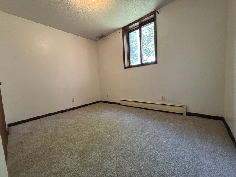 Building Photo - 1340 8th Ave