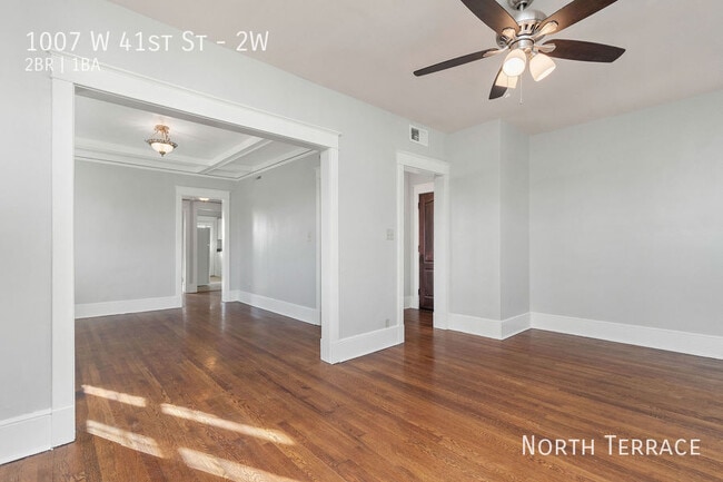 Building Photo - 1007 W 41st St