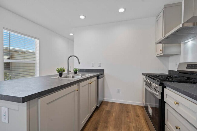 Building Photo - 4315 N Flowing Wells Rd