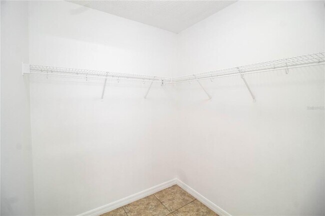 Building Photo - 667 Downing Cir