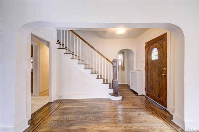 Building Photo - 1 Rutgers Pl