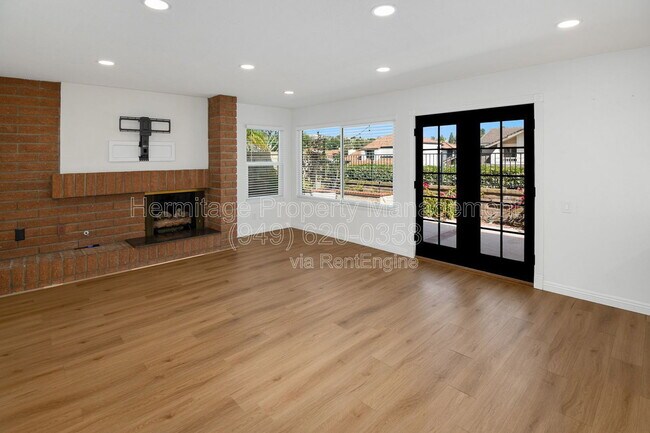 Building Photo - 28142 Ambar