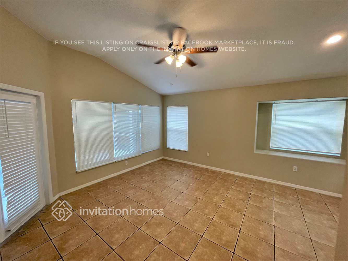 Building Photo - 6234 White Clover Cir