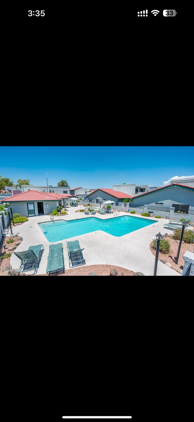 Building Photo - 8602 N 67th Dr