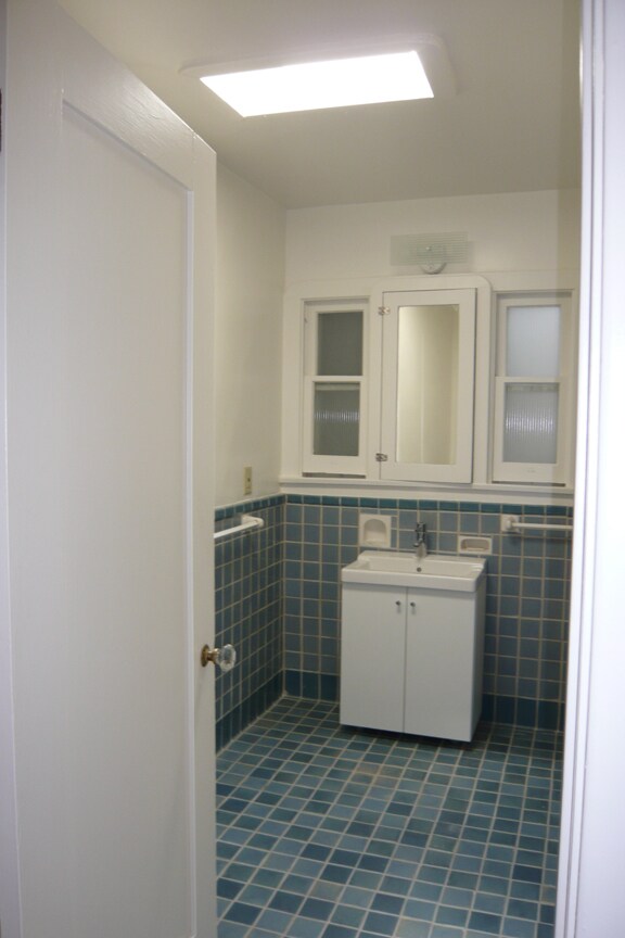 Building Photo - 465 N Alta Vista Blvd