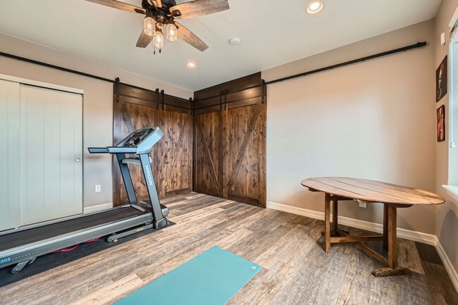 Building Photo - Luxury Living with Front Range Views, Hot ...