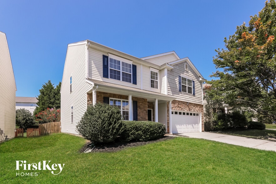 Building Photo - 7347 Lamplighter Close Dr