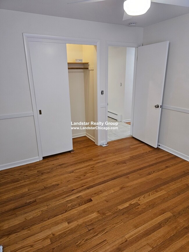 Building Photo - 7247 W Touhy Ave