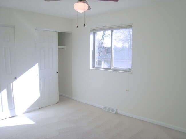 Bedroom - 320 Holloway Road