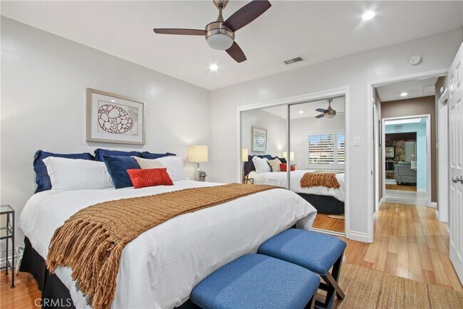 Building Photo - 2283 Ximeno Ave