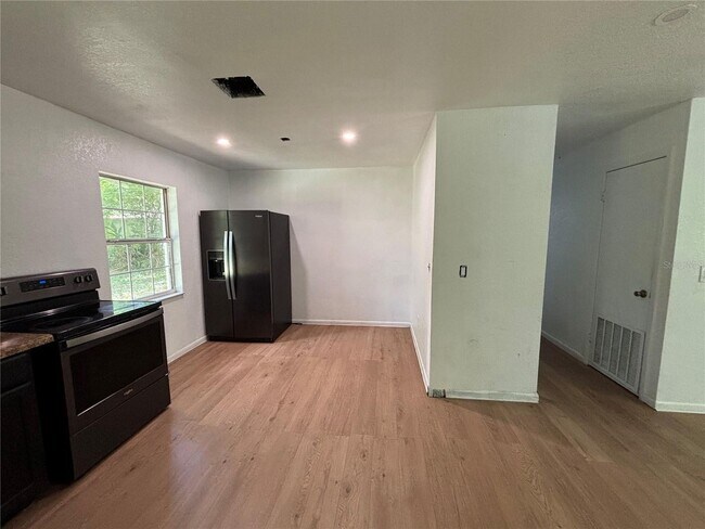 Building Photo - 205 S Chandler Ave