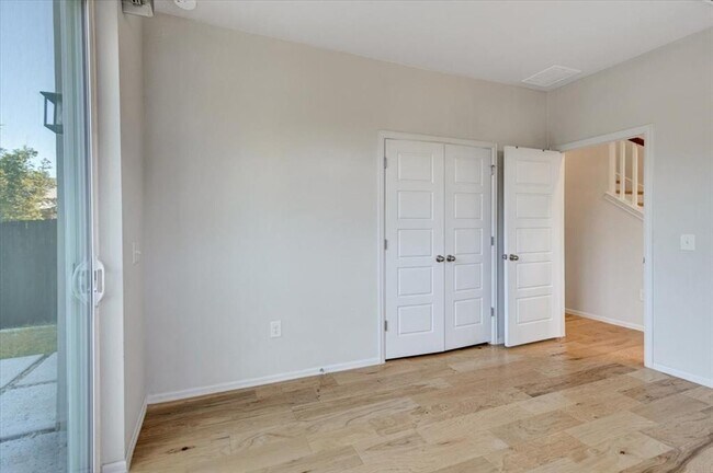 Building Photo - 13700 Cibolo Trace
