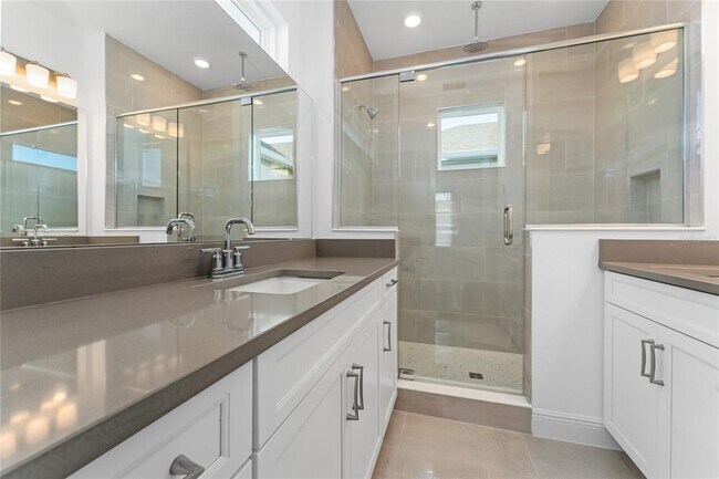 Building Photo - 10065 Peebles St