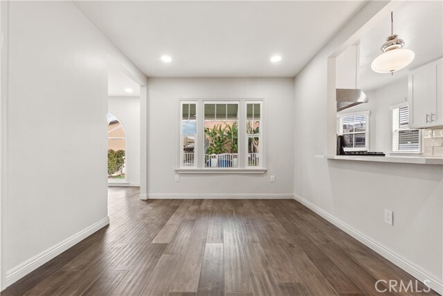 Building Photo - 11639 Menlo Ave