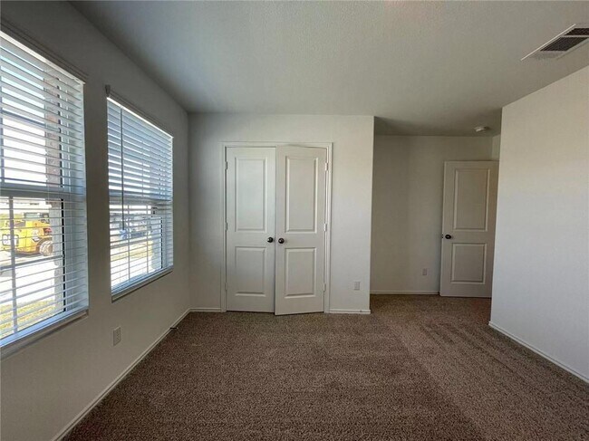 Building Photo - 216 Arnage Dr