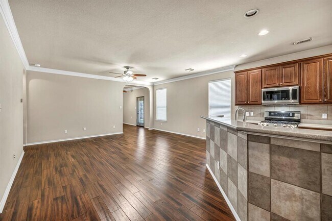 Building Photo - 3748 Pine Needle Cir
