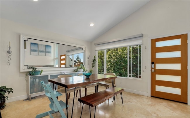 Building Photo - Beautifully Remodeled 4BR/2BA Home in Kirk...